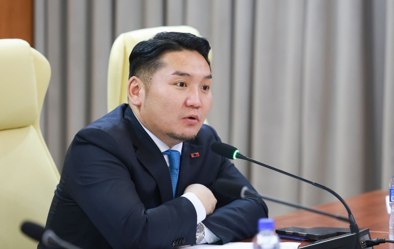 З.Төмөртөмөө: Иргэд 103 дугаарт дуудлага өгөөд, гурван цаг хүлээх тохиолдол байна